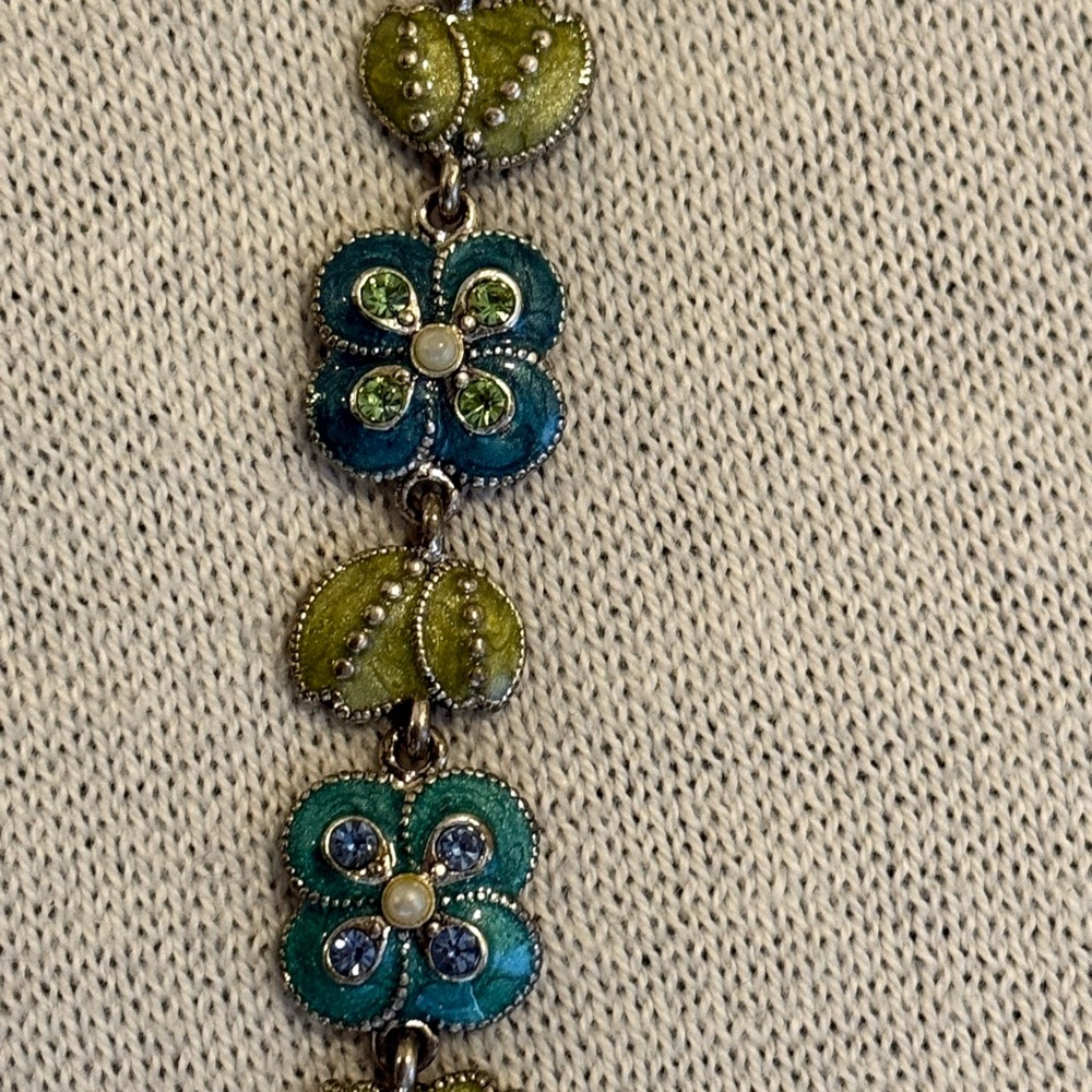 Vintage Signed Monet Bracelet - Picture 6 of 6